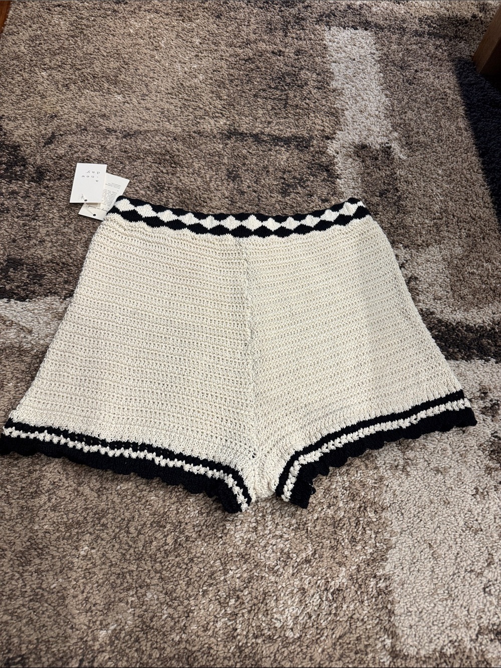 a new day Cream Crochet High-Waist Shorts with Black Trim - Picture 4 of 4